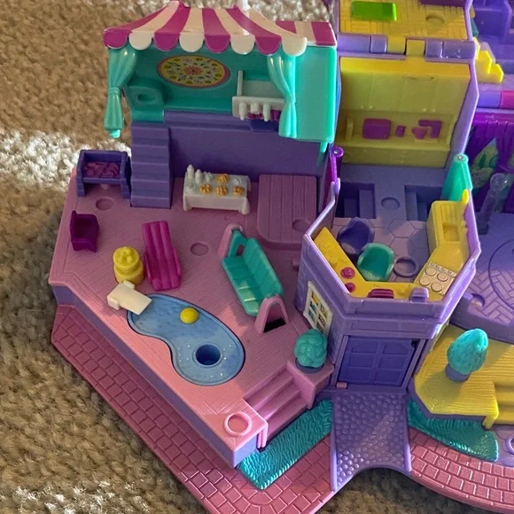 Polly pocket magical mansion' Purple & Pink Toy Play Mansion with Accessories - Picture 5 of 10